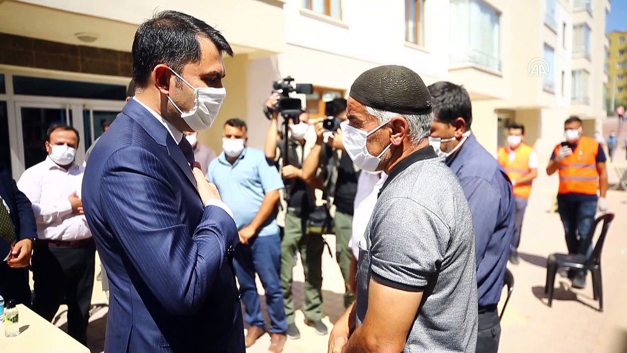 Bakan Kurum, Çumra Belediye Başkanı Oflaz’ın ai...