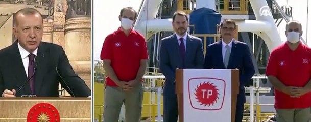 Bakan Albayrak gözyaşlarını tutamadı