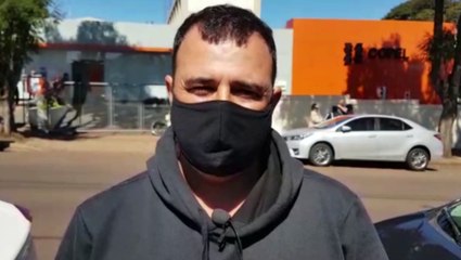 Queda de árvore deixa casas da comunidade Colônia Esperança sem luz; morador reclama da Copel
