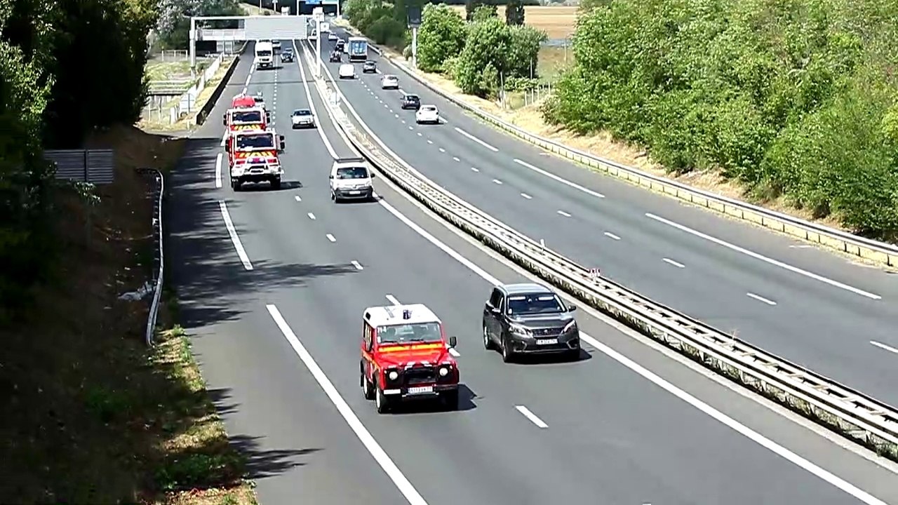 Colonne des véhicules du SDIS 71