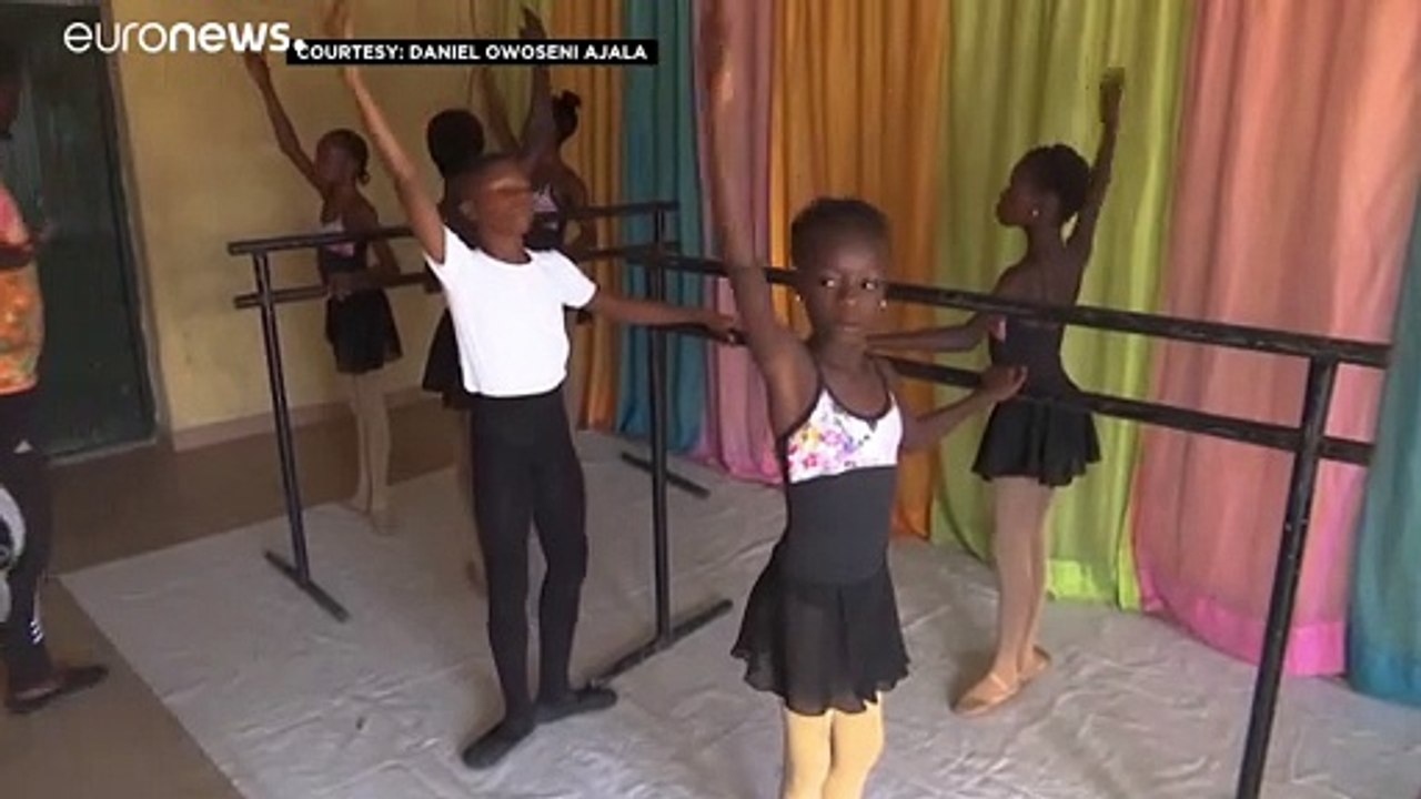 El niño nigeriano del baile viral consigue una beca del American Ballet Thatre