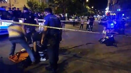 Kaza yapan arkadaşının başında ‘Ölme’ diye feryat etti