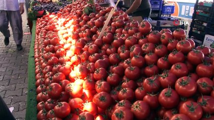 Semt pazarlarında 'kış hazırlığı' hareketliliği