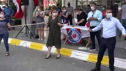 Balçova Belediyesinden 'Dünya Kadınlar Günü'nde kadın personele iki yevmiye ikramiye