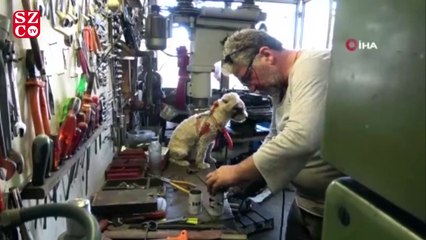 40 yıllık motor ustasının en büyük yardımcısı ’Kafe’ isimli köpeği