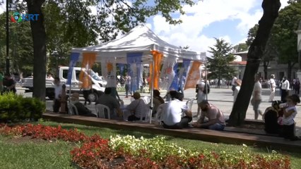 Ayasofya'nın yanına stant açıp üye topladılar