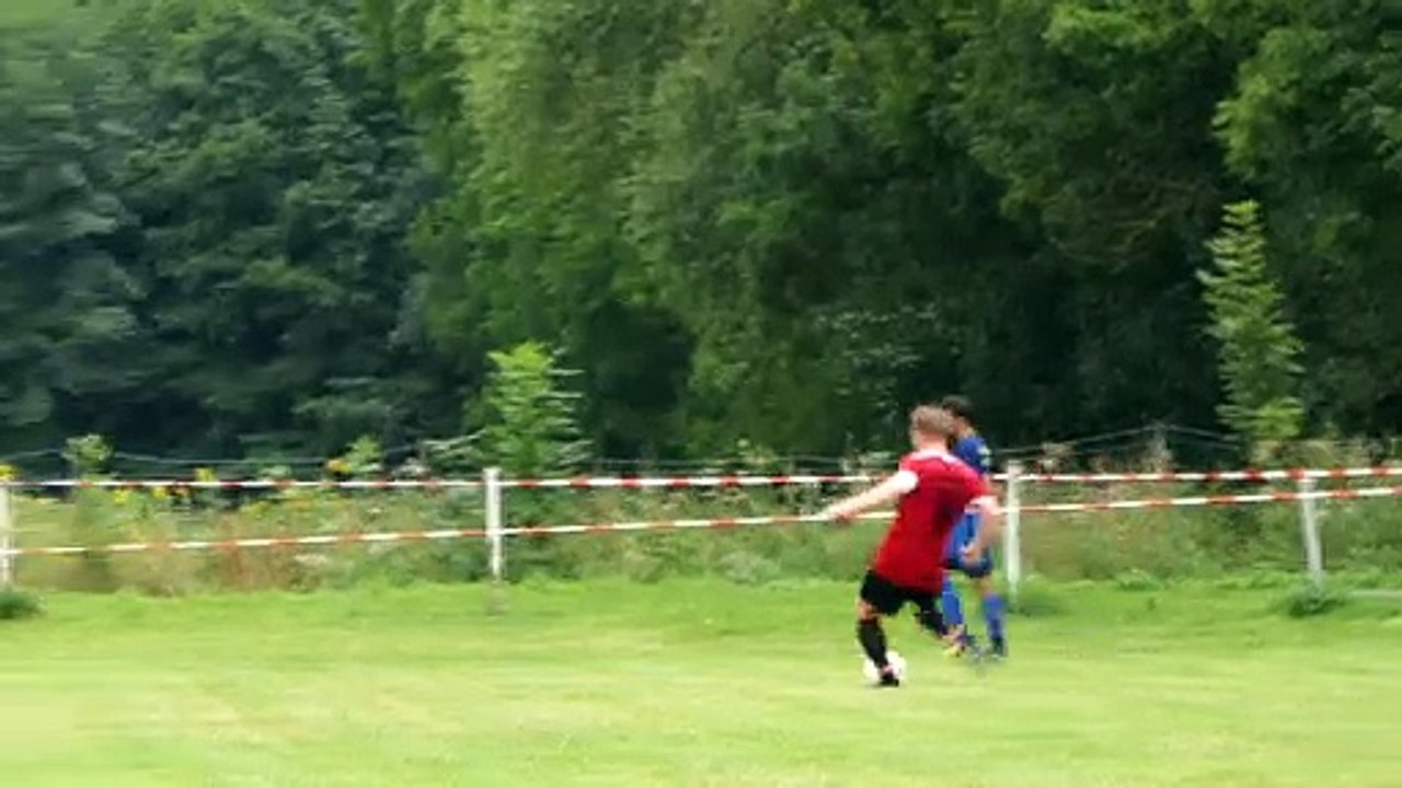 Tor von Philipp Schmidt (Dramfeld) im Spiel gegen den SC Rosdorf