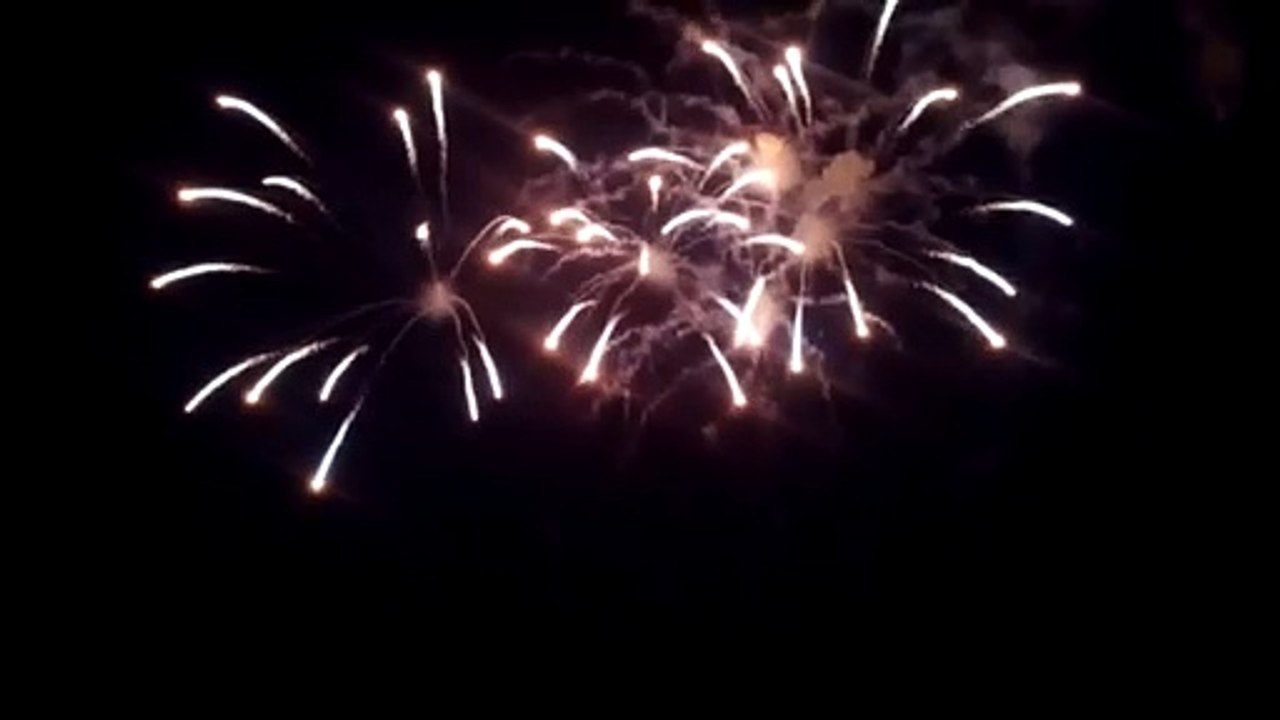 Feuerwerk zur Osterwiese 2015 Teil 1