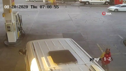 İzmir'de yavru köpeği ezerek öldüren sürücü serbest kaldı