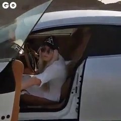 Son job : essayer des voitures magnifiques