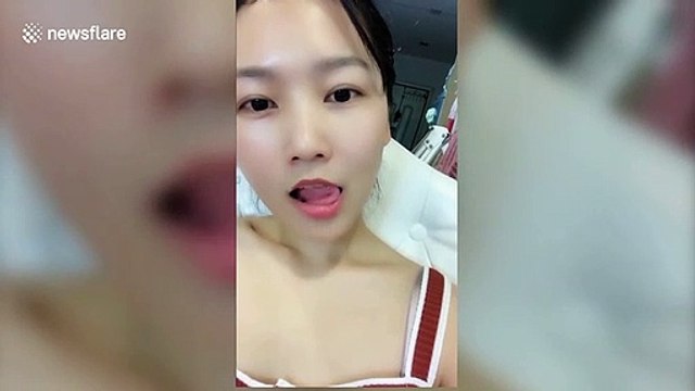 Laissez-vous hypnotiser par la danse de la langue