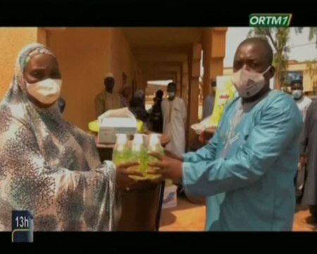 ORTM / Remise de kits de lavage des mains aux populations par le conseil régional de Mopti