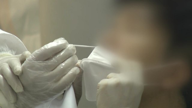 이틀 연속 3백 명대...전국 17개 시도 예외없이 발생 / YTN