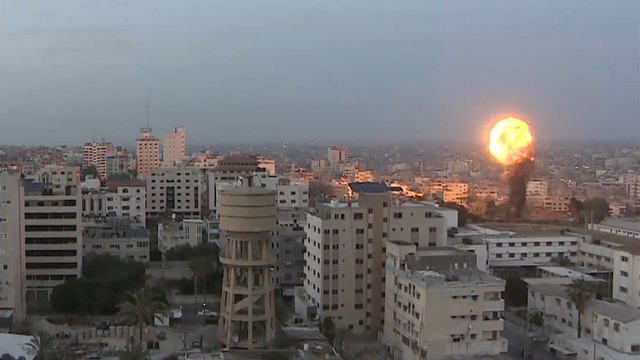 ما وراء الخبر- هل تتجه غزة إلى الحرب أم تنجح جهود التهدئة؟