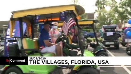 Florida: Rentner feiern in Golfwagen die Biden-Harris-Nominierung