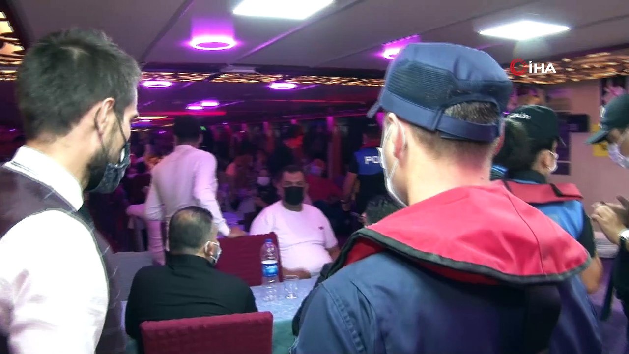 İstanbul Boğazı'nda tekne denetimi yapıldı