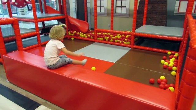 Playground Fun of Slide ball Pit Fun João Paulo de Carvalho Lofiego