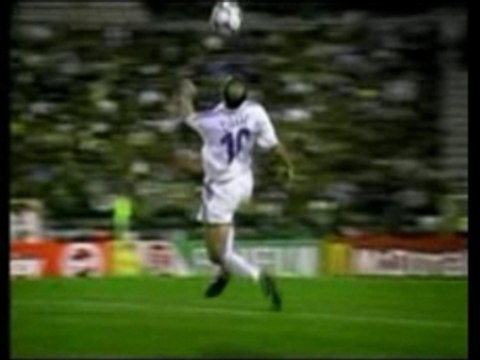 Zinedine zidane vs ronaldinho