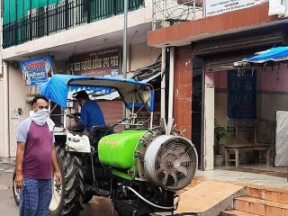 जनता को कोविड-19 की महामारी से बचाने के लिए कराया गया सैनिटाइज