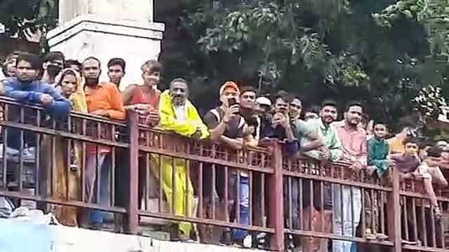 उज्जैन में शिप्रा नदी के अंदर जाकर युवक ने अपने आप को जान से मारने की कोशिश