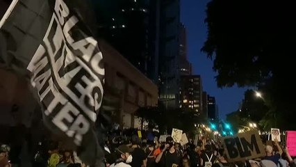 Download Video: Violentos enfrentamientos entre manifestantes pro Trump y defensores del Black Lives Matter en Portland