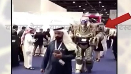Fact check: Bahrain king has a robot bodyguard?