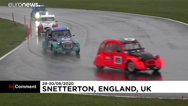 شاهد: سباق حلبة سنيترتون الأطول من نوعه في المملكة المتحدة