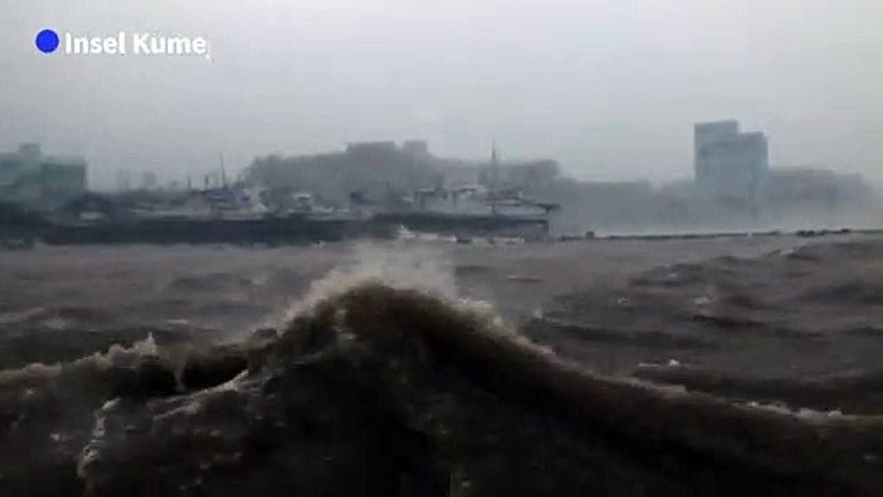 Taifun 'Maysak' zieht über den Süden Japans hinweg