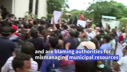 Angry Pakistanis demand solutions as floods devastate Karachi