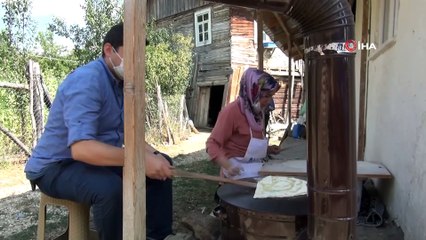 Ata topraklarını terk etmeyen yaşlıların her hizmeti evlerinde görülüyor