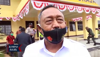 Aksi Bagi Masker Cegah Covid-19 Aparat Gabungan TNI POLRI di Toraja Utara
