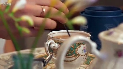 How you've been making tea WRONG your entire life - BBC