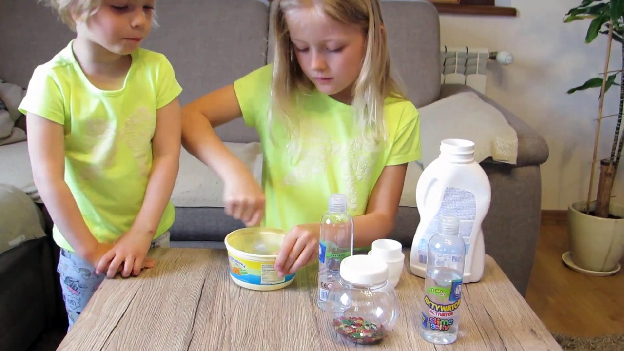 Sophia  Isabella Brincando com Massinha João Paulo de Carvalho Lofiego