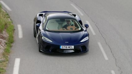 The new McLaren GT in Namaka Blue Driving Video