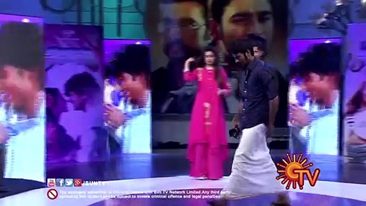 Dhanush Singing Danga Maari Oodhari song_HD