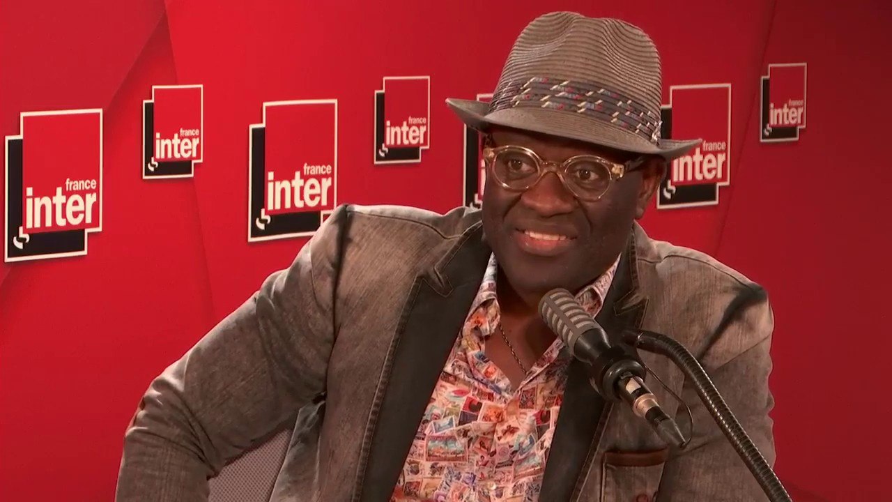 Alain Mabanckou : "Nos relations aujourd'hui ne se définissent plus sur la question de la couleur, mais sur le vieux principe marxiste de la lutte des classes. Nous nous trompons en allant vers la lutte des races."