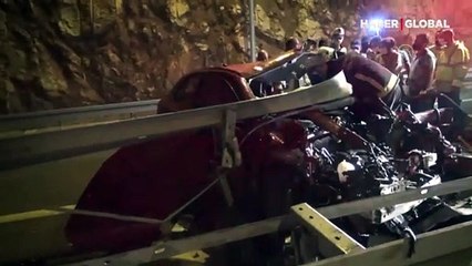 Otomobil bariyerlere saplandı! Meltem Duygulu öldü, kardeşi ağır yaralı