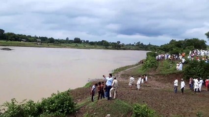 सीहोर के मुंडला में तेज बहाव में डूबी पांच लड़कियां, 1 को बचाया गया, 1 की मौत, 3 लापता