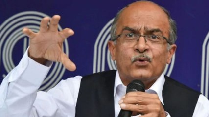 Prashant Bhushan refuses to apologise to SC