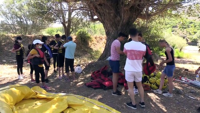 Karasu Nehri rafting tutkunlarının gözdesi oldu - ERZİNCAN