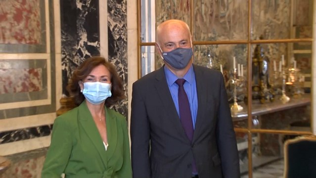 Carmen Calvo se reúne con el presidente de la Autoridad Bancaria Europea