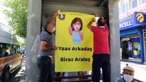 Mersin'de afişlerde yerel şive ile sosyal mesafe ve maske uyarısı