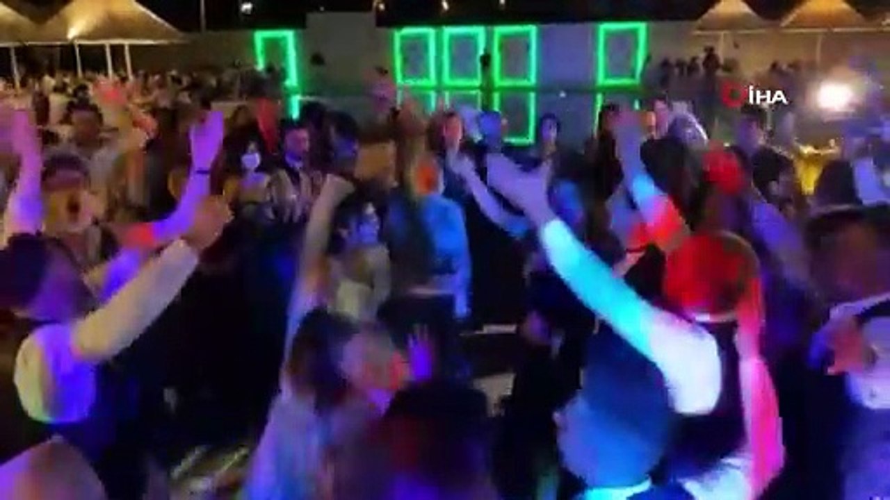 Bursa’da üç düğünde 42 kişi koronavirüse yakalandı