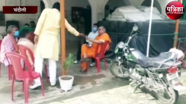 बहन के घर से लौट रहे दो युवकों को ट्रक ने कुचला