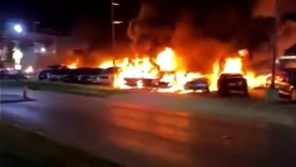 ABD'de iç savaş manzaraları... Gerilim had safhada! Silahlanıp polislerin yolunu kesiyorlar
