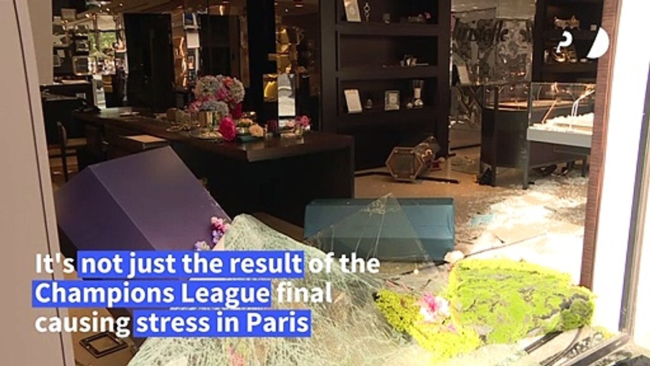 Stores near Champs-Elysées damaged after PSG's...