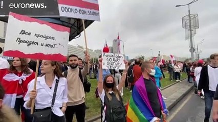 الرئيس الأوكراني يعد بوضع نهاية للحرب شرق البلاد قبل نهاية العام الجاري