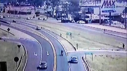 Veja: câmera registra idosa sendo atropelada por moto na BR-277