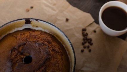 How to Get Cake Out of a Bundt Pan in One Piece