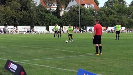 Descargar video: Das 4:2 für den SSV Nörten-Hardenberg gegen den FC Grone durch Dennis Zeibig